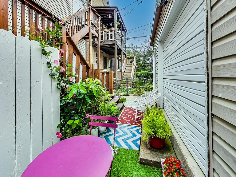 1818 W Superior St #2R — Photo 27