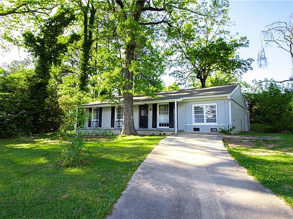 2nd image of 5012 Sheila Ln