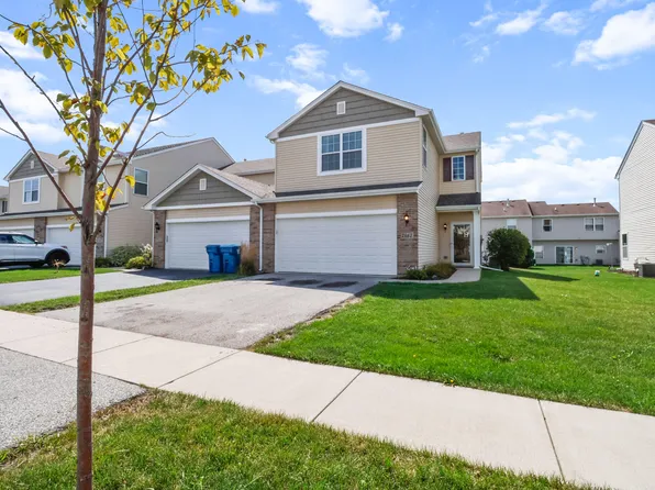 7567 E 111th Pl, Winfield, IN 46307