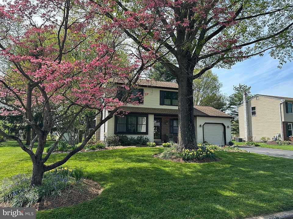 1st image of 74 Basil Rd