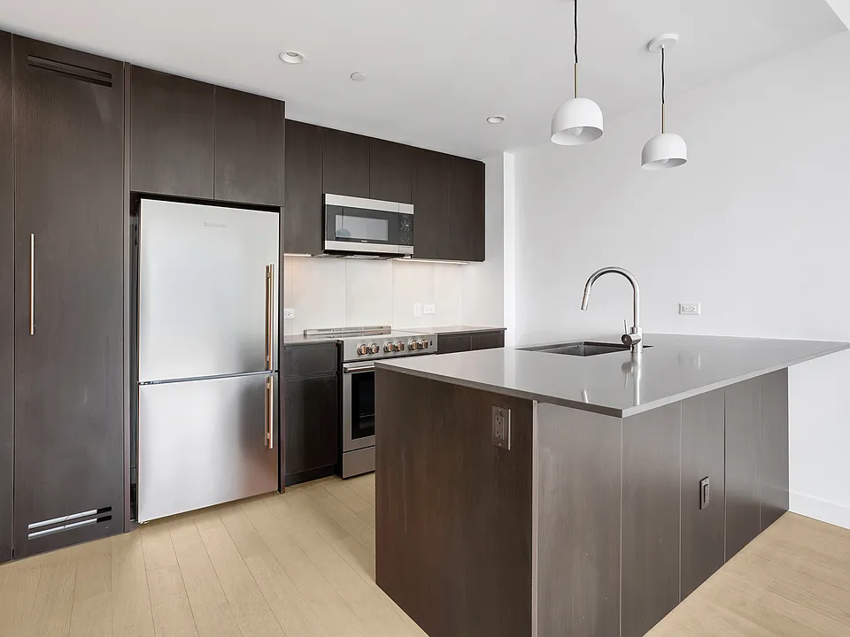 310 Livingston St #1505