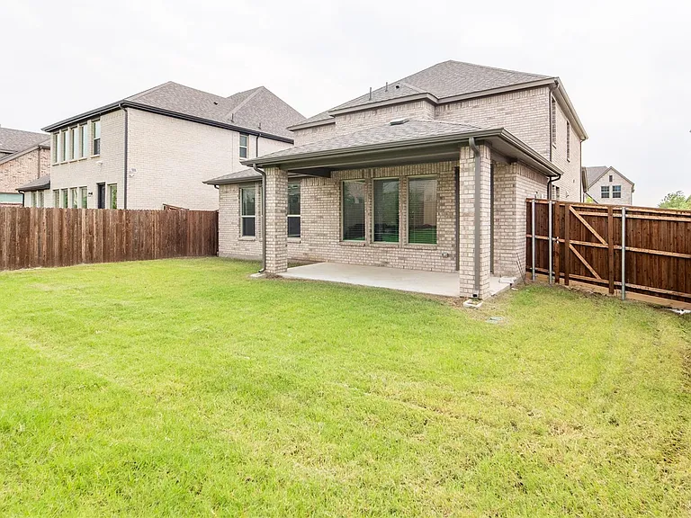 2340 Willow Garden Dr — Photo 21