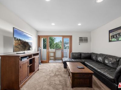 8577 Rugby Dr APT 203, West Hollywood, CA, 90069