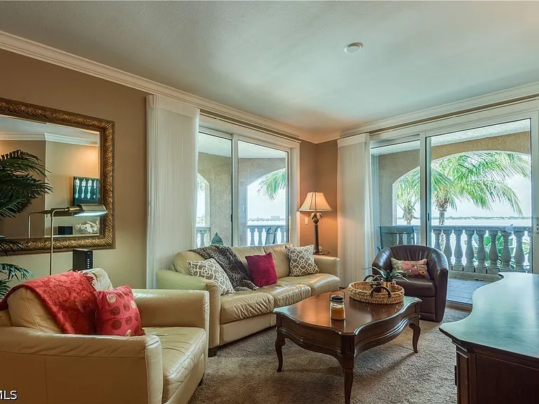 2825 Palm Beach Blvd #219 — Photo 3