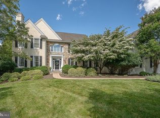 121 Spring Tree Dr, Newtown Square, PA 19073