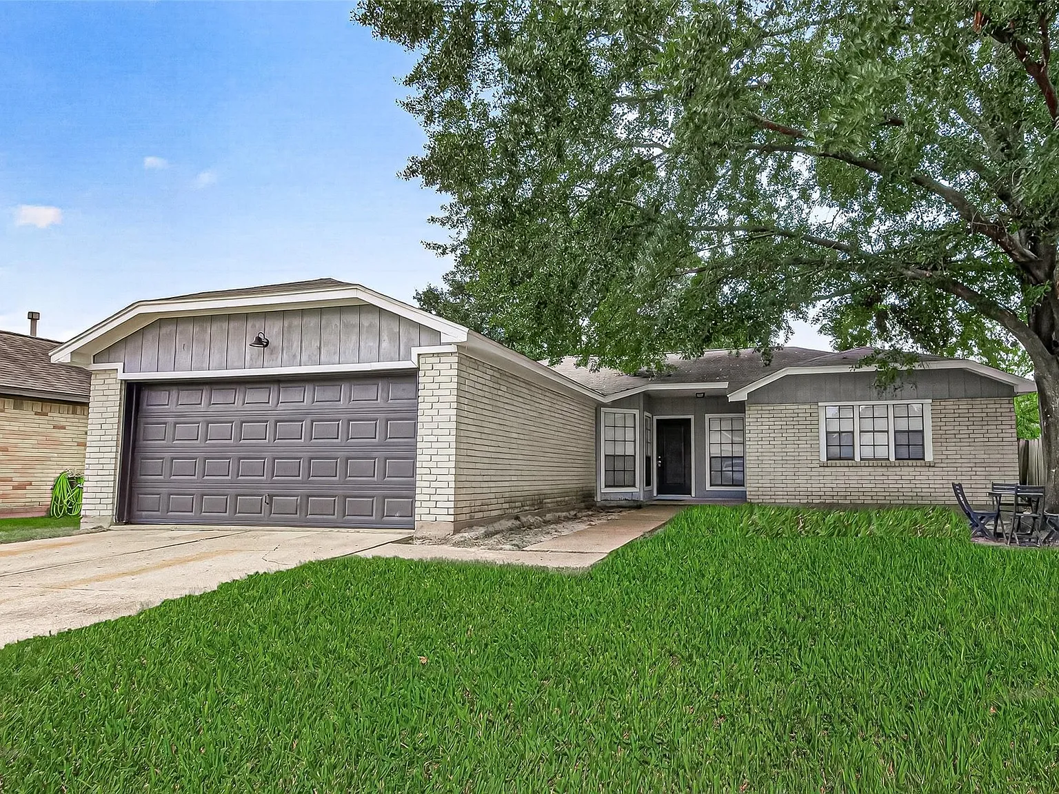 3 bed, 2.0 bath, 1499 sqft, $1,900 — Photo 3