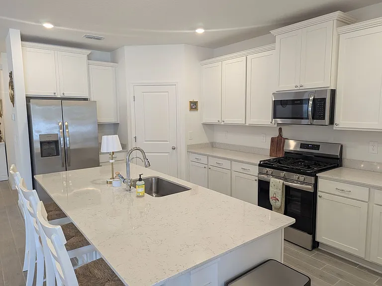 12568 NW 138th Dr — Photo 10