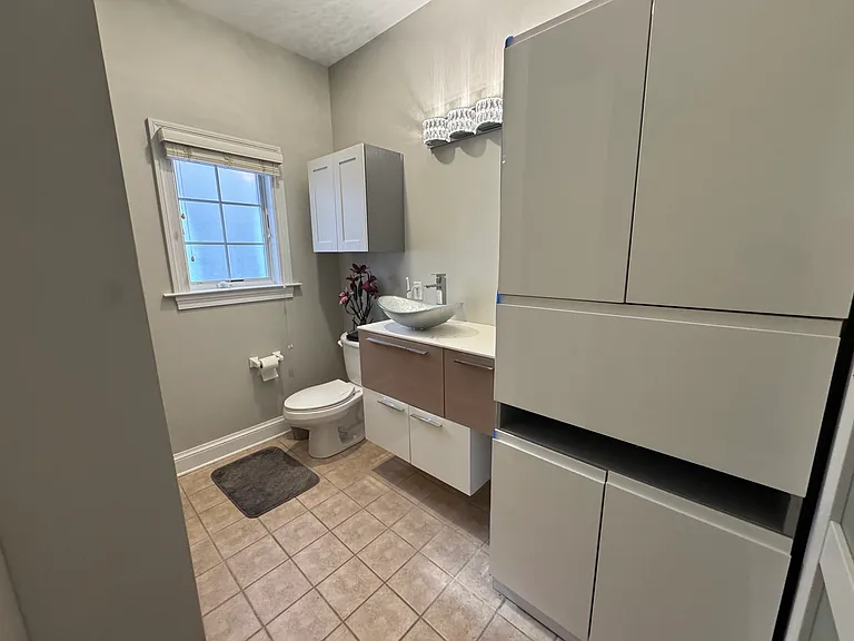 810 W Princess Anne Rd #303 — Photo 9
