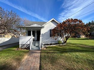 15 Broad Ln, Au Sable Forks, NY 12912