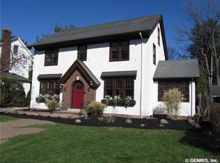 280 Rhinecliff Dr, Rochester, NY 14618