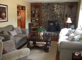 13 Mill Ln, Saugerties, NY 12477