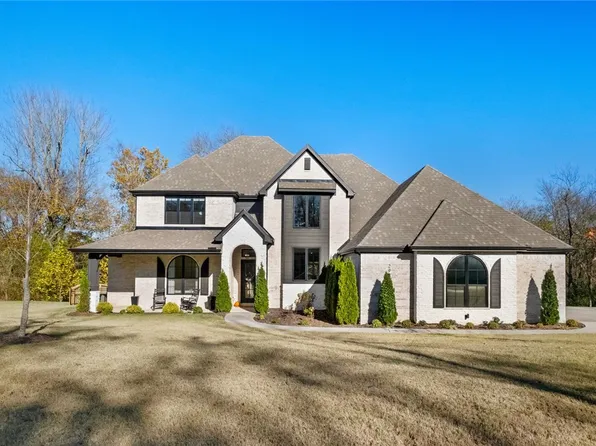 2948 N Lubbock Ln, Fayetteville, AR 72703