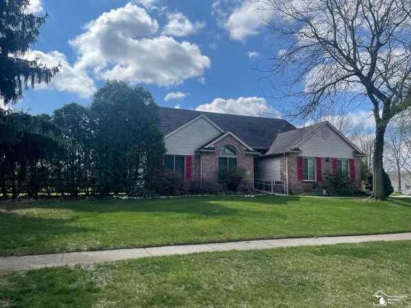 6424 Muirfield Dr, Temperance, MI 48182