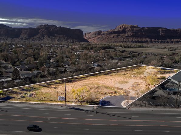 911 N Main St, Moab, UT 84532