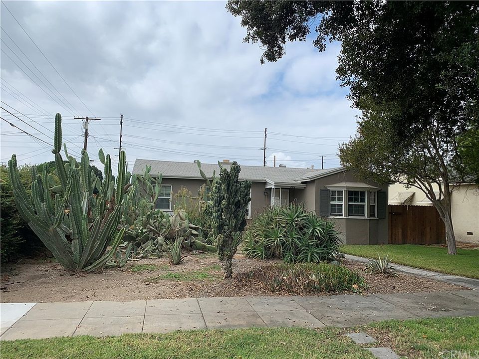 1st image of 809 Oxford Dr