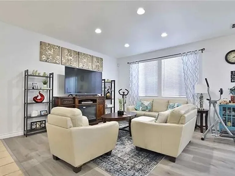 15017 Northwind Ln — Photo 4