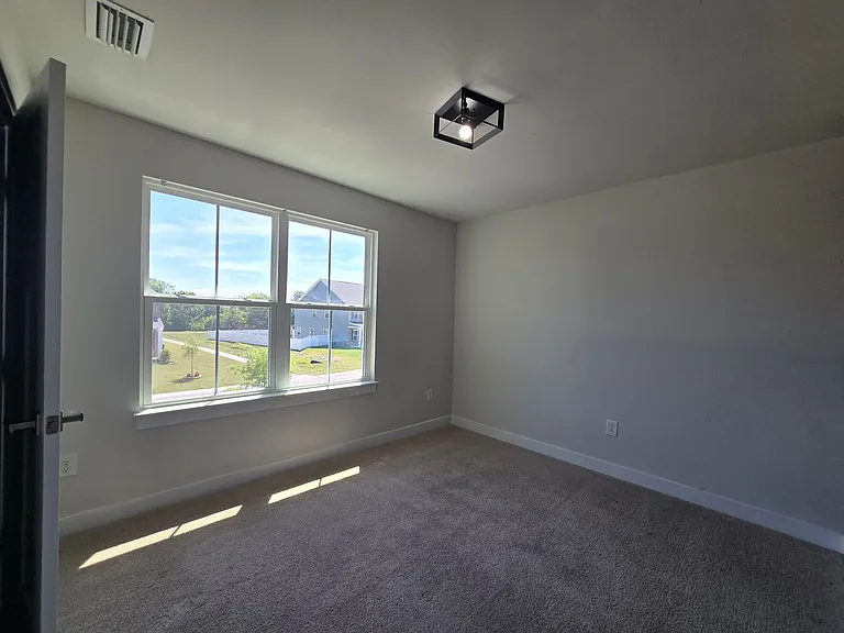230 Green Lake Rd — Photo 12