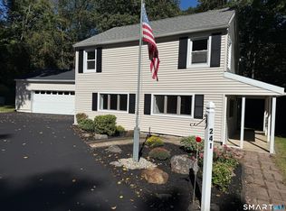241 Lewis St, Naugatuck, CT 06770