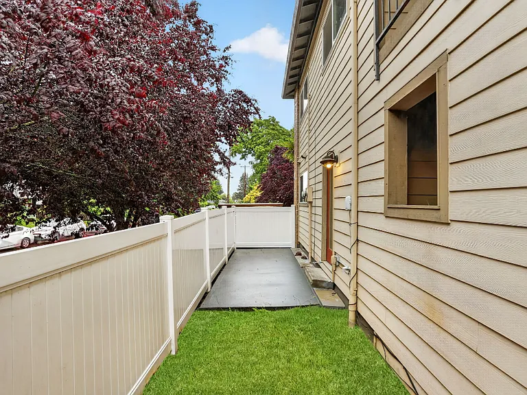 8950 N Kellogg St #10 — Photo 18