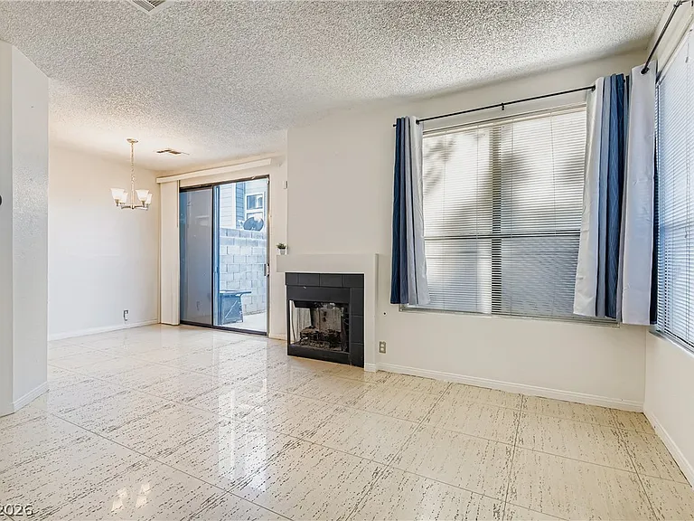 3217 Symphony Dr — Photo 5