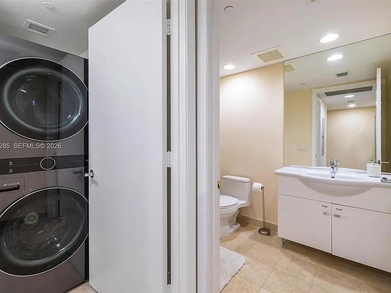 1800 S Ocean Dr #1010 — Photo 26