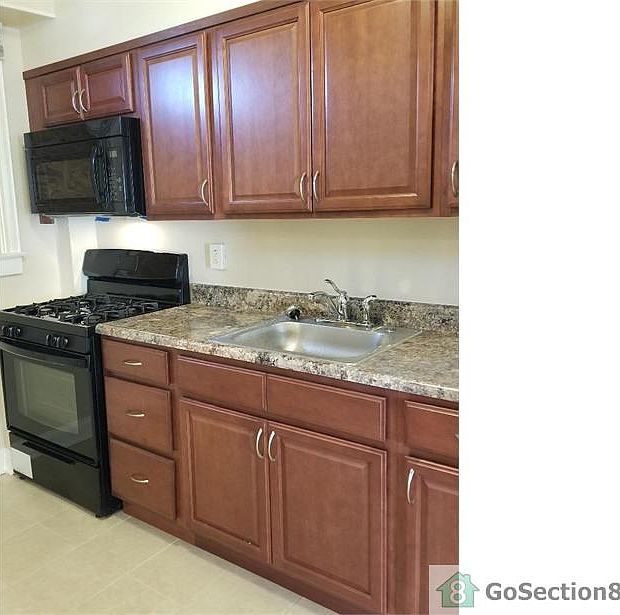 2nd image of 3520 Erdman Ave