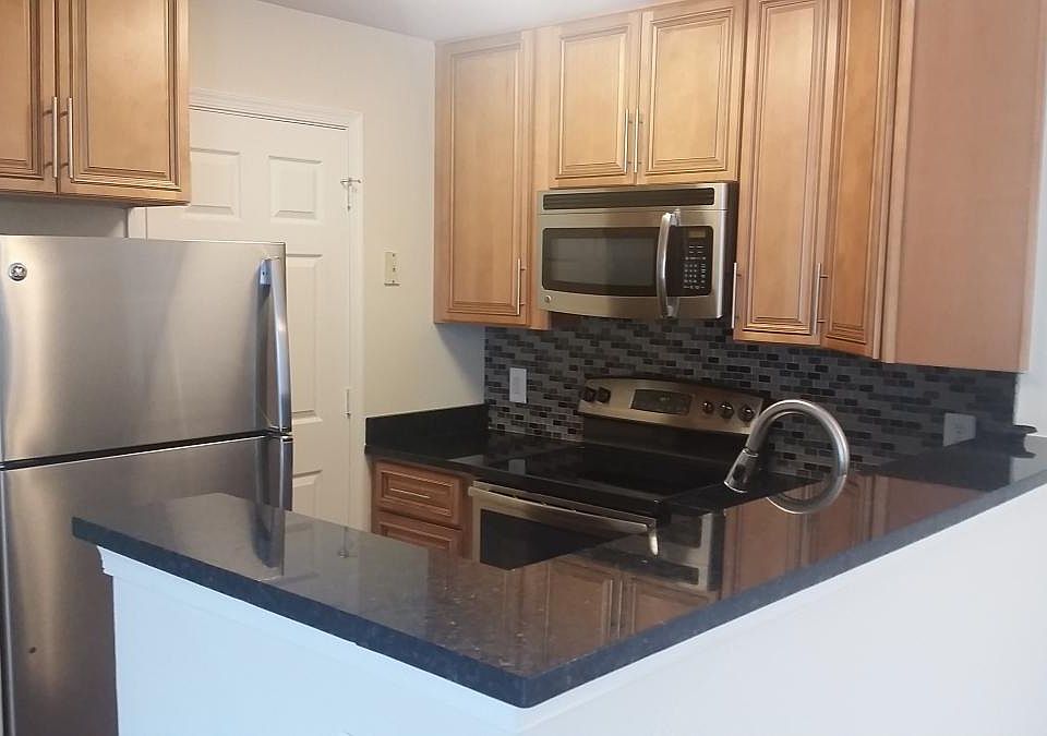 1st image of 5703 Woodlawn Green Cir APT I