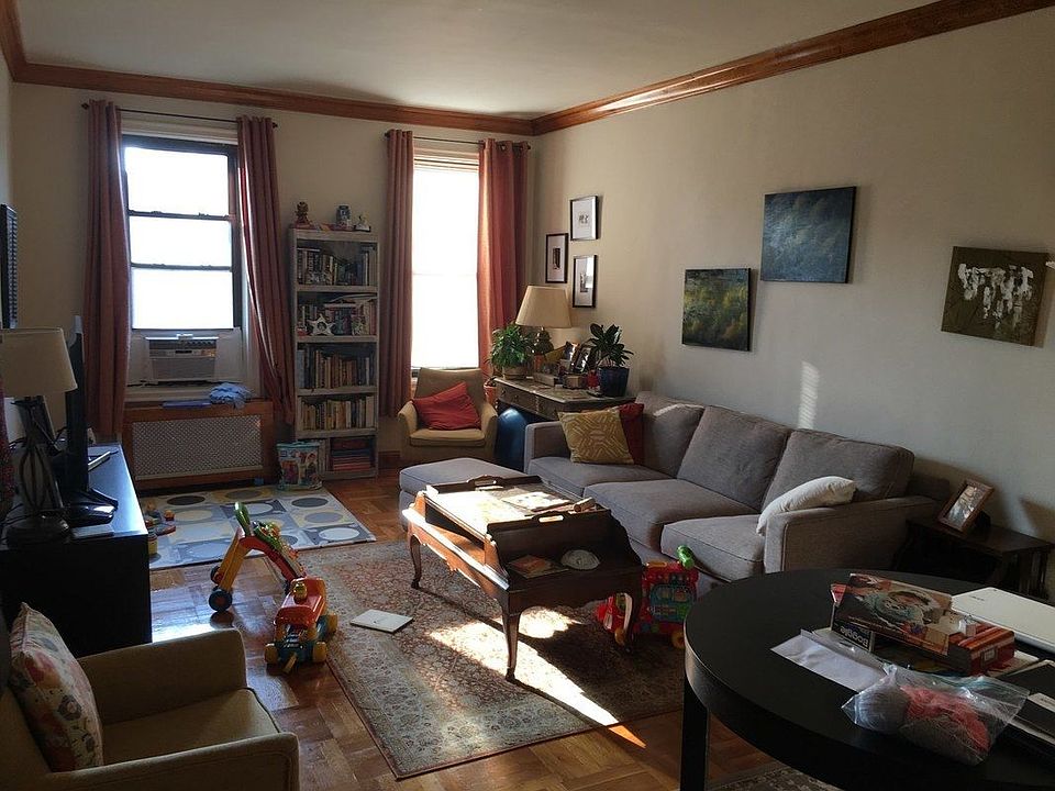 1st image of 41-00 43rd Ave #3E