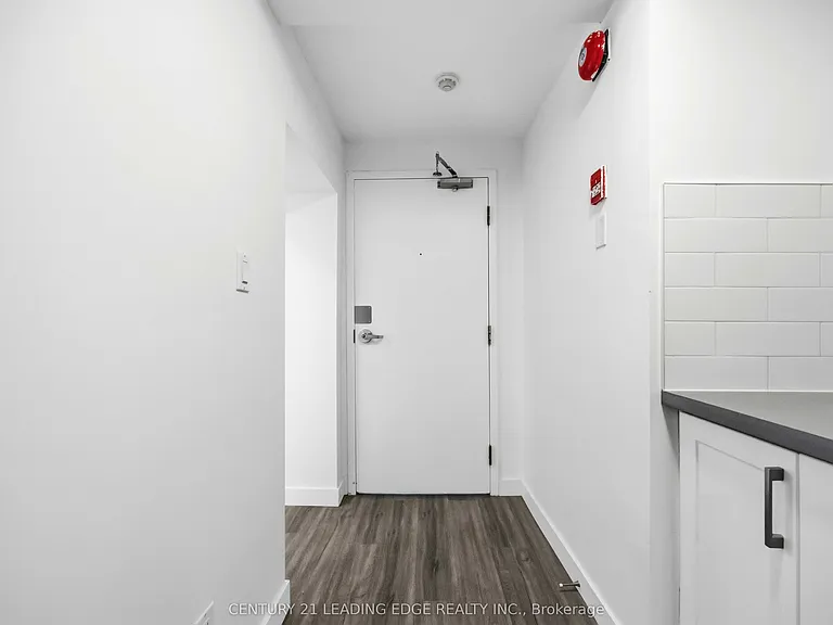 1A Leonard Ave #LOWER — Photo 6