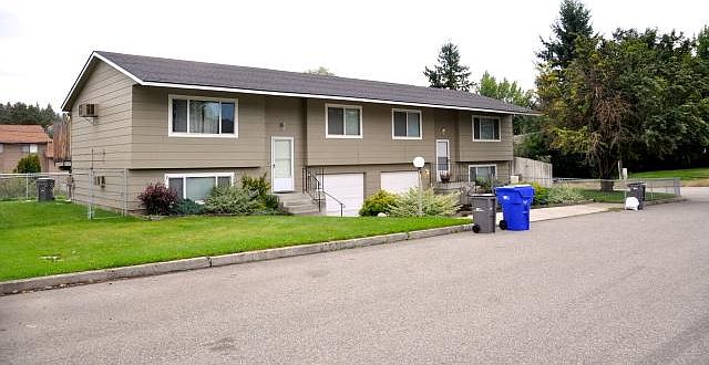1st image of 2708 N Whipple Ct