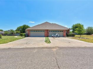 332 Falling Leaf Ter, Moore, OK 73160