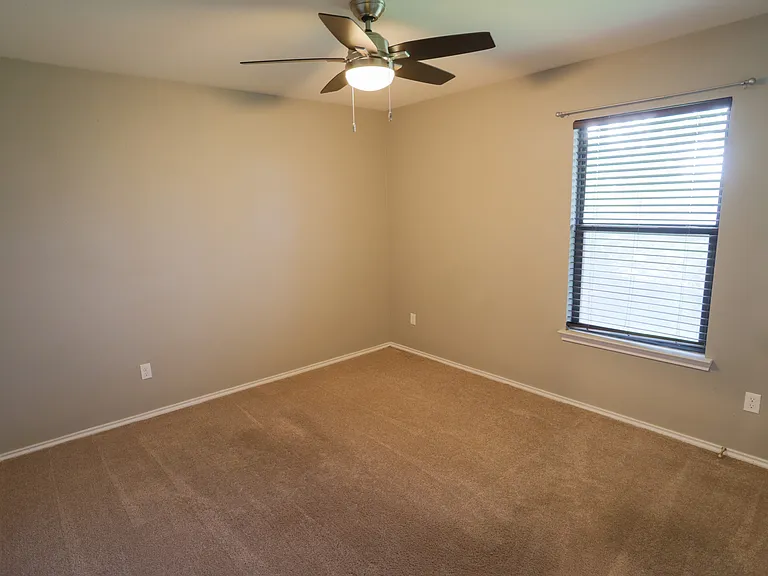 729 Green Pasture Dr — Photo 14