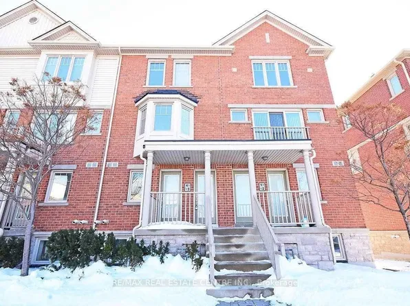 5605 Oscar Peterson Blvd #4, Mississauga, ON L5M 0T2