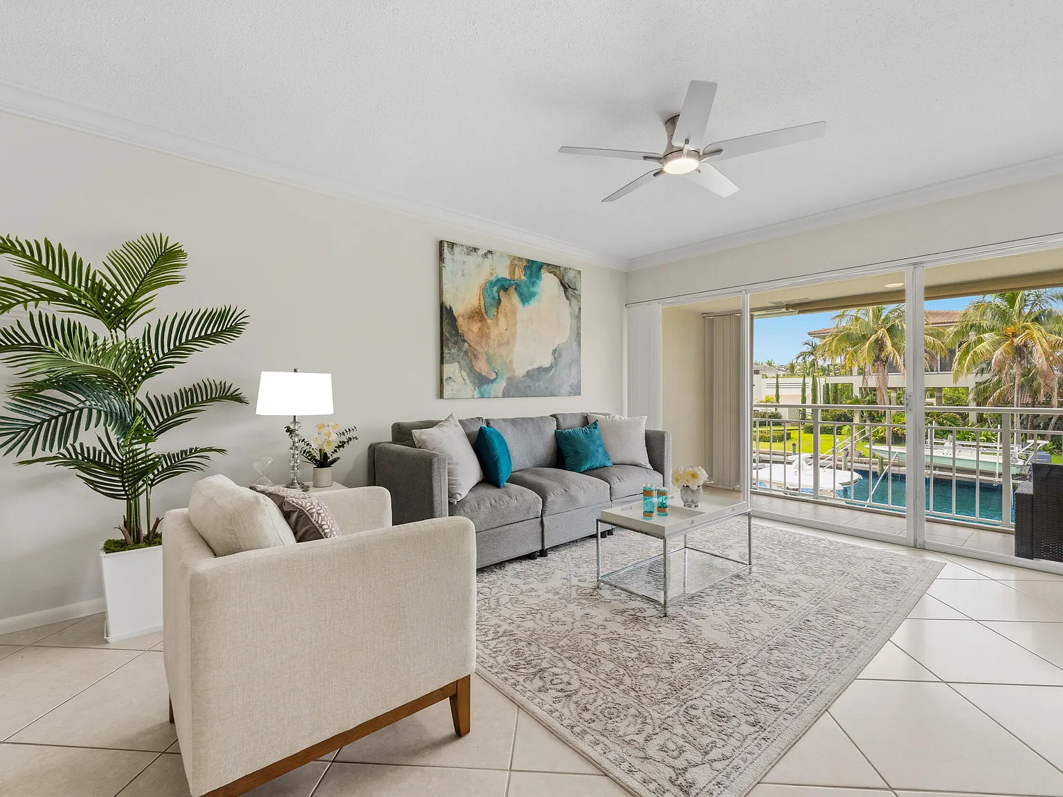 2 bed, 2.0 bath, 855 sqft, $3,800 — Photo 3
