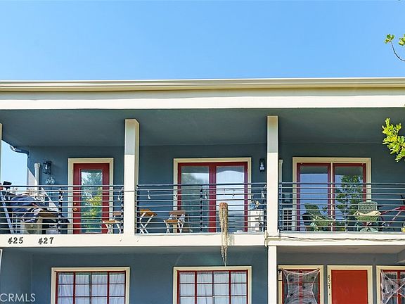 5th image of 425 N Raymond Ave