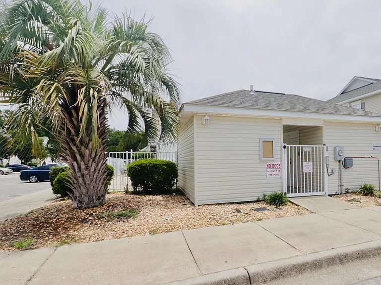 7101 Joy St #C5 — Photo 3