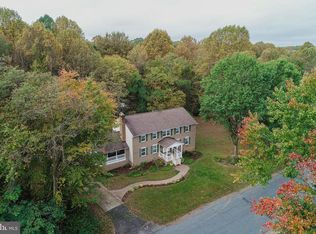 2824 Rifle Ridge Rd, Oakton, VA 22124