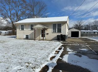 1733 Sweetbrier Ave SW, Warren, OH 44485