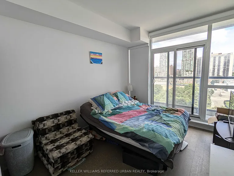 1486 Bathurst St #804 — Photo 3