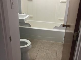 5 Perry Dr APT 7, Danvers, MA 01923