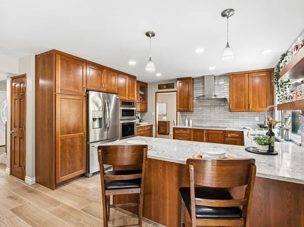 4001 Shadow Rock Ct, Bonita, CA 91902