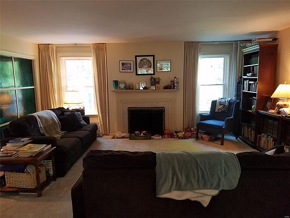 5th image of 887 Alanson Dr