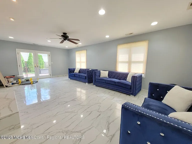 1 Half Robin Dr — Photo 8