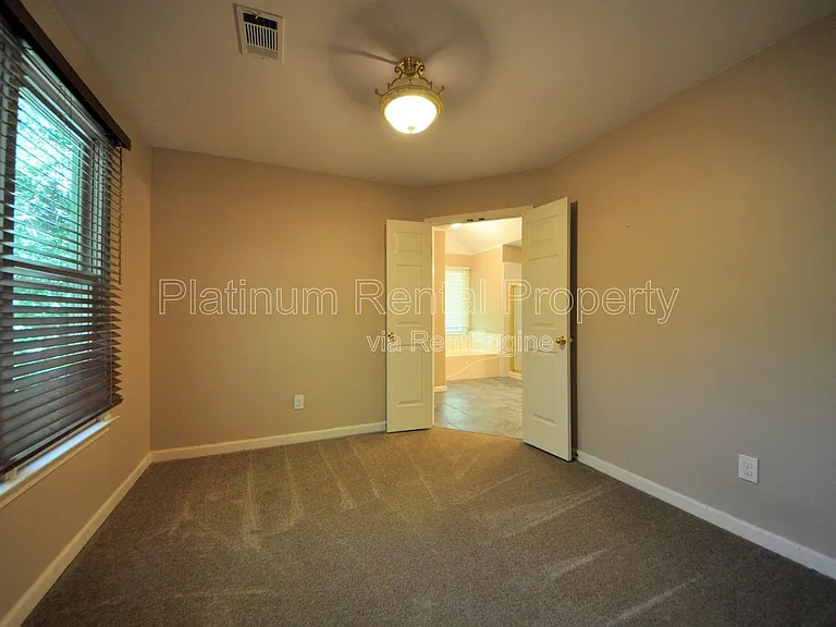 7115 Red Fox Ln — Photo 24