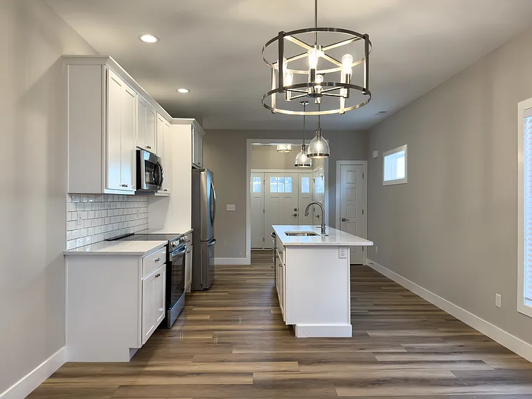 4504 Hogan Dr — Photo 4