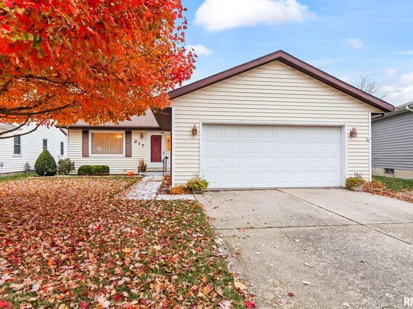 217 Walnut Valley Dr, Springfield, IL 62707