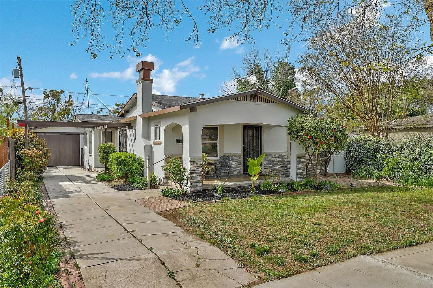 537 Bodem St #A photo 1