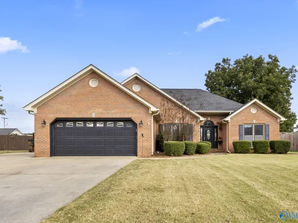 1911 Shepard Dr SW, Decatur, AL 35603