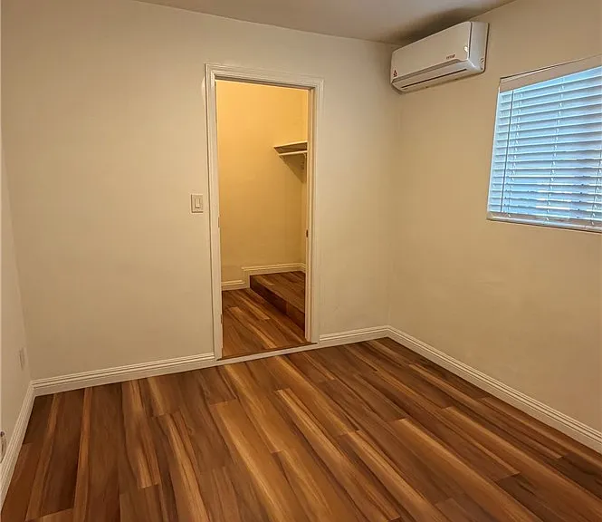 8169 Blewett St — Photo 14