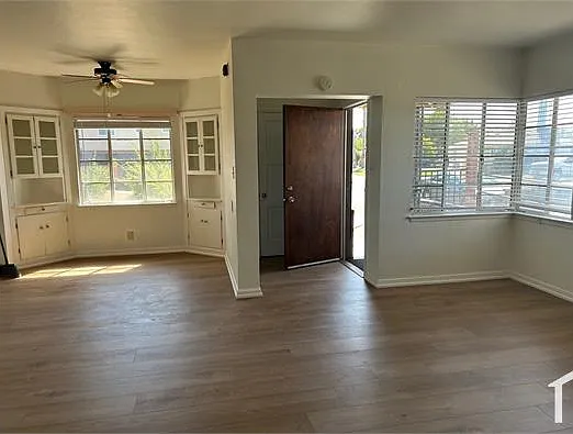 1 bed, 865 sqft, $1,350 — Photo 2